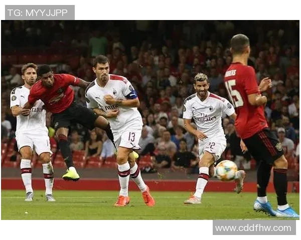 国王杯精彩对决AC米兰与曼联战成平局引发全场热议