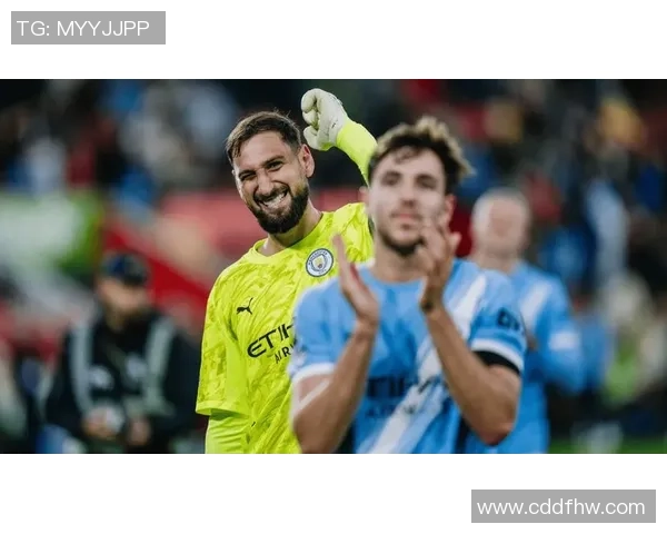 足总杯激战曼联与热刺平局赛后点评引发球迷热议与反思