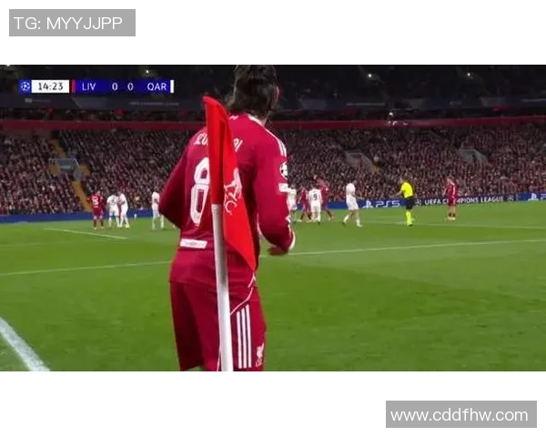 欧冠激战:曼联大胜利物浦五球狂潮帽子戏法引爆全场盛况 欧冠激战:曼联大胜利物浦五球狂潮帽子戏法引爆全场盛况